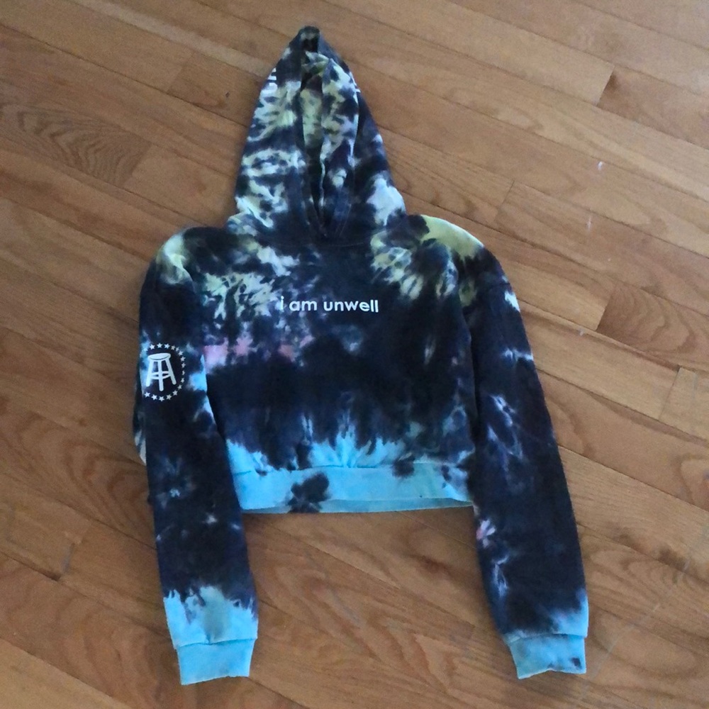 Barstool sports I am unwell crop hoodie